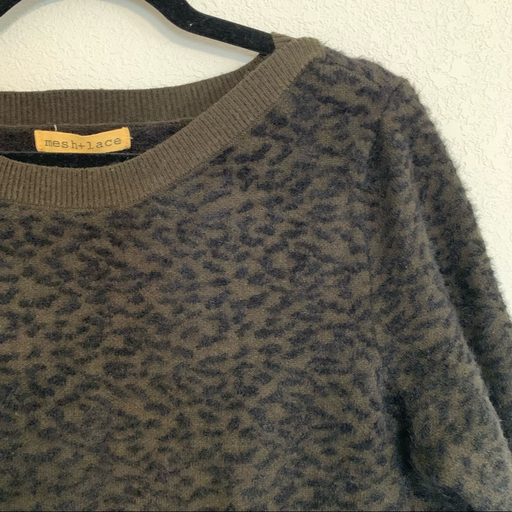 Mesh+lace Women’s sweater - Picture 3 of 3